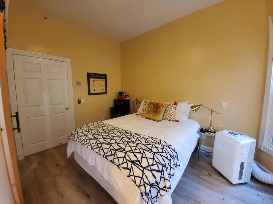 Centrally Located Studio And Cozy Place Perfect For Travelers And Couples! Located In San Diego Downtown! Perfect For Your Quick Getaway! Apartment Luaran gambar